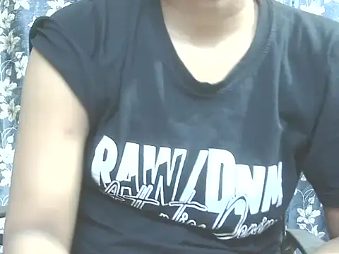 Snapshot of Supriya201 chatting on July 1, 4:29 pm Supriya201 online show from July 1, 4:29 pm