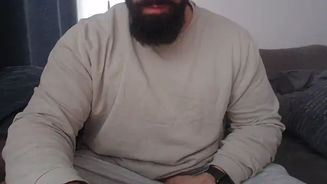 hugemachohandsome online show from February 3, 9:03 am