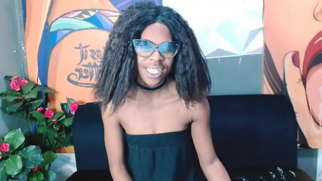 Snapshot of Ebonystormxxx chatting on November 22, 7:18 am Ebonystormxxx online show from November 22, 7:18 am