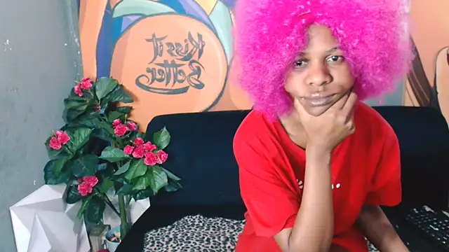 Snapshot of Ebonystormxxx chatting on December 14, 7:58 am Ebonystormxxx online show from December 14, 7:58 am