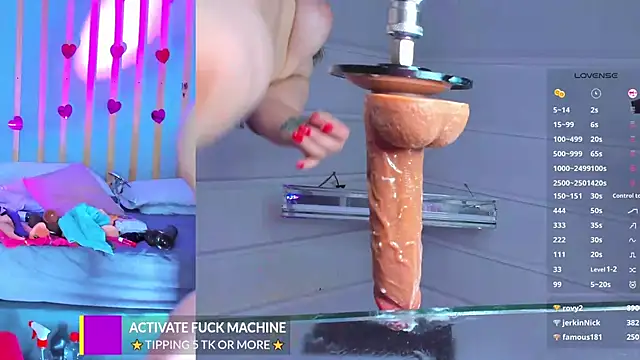 Snapshot of Miss_Pawi chatting on February 27, 4:41 am Miss Pawi online show from February 27, 4:41 am