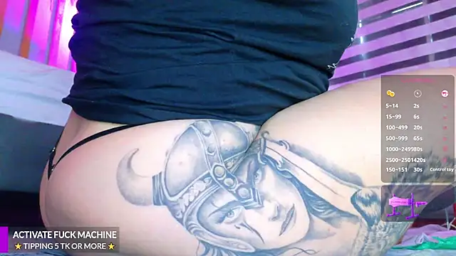 Snapshot of Miss_Pawi chatting on November 10, 8:41 pm Miss Pawi online show from November 10, 8:41 pm