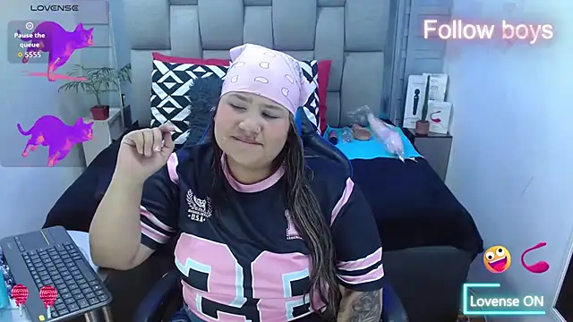 evelin zaens online show from December 20, 5:25 am