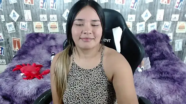 Snapshot of SaraCrow chatting on January 20, 8:09 am SaraCrow online show from January 20, 8:09 am