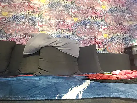 Zu Real online show from June 21, 1:08 am