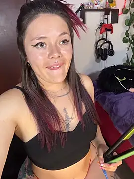 Snapshot of _kalypso_ chatting on May 16, 9:13 pm kalypso online show from May 16, 9:13 pm