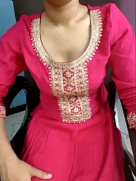 Snapshot of Aditi_1 chatting on May 25, 12:38 am Aditi 1 online show from May 25, 12:38 am