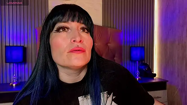 alicia moom online show from June 29, 8:42 pm