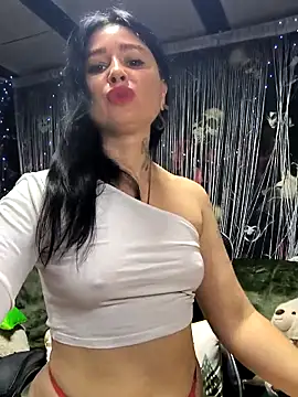 KikiXRed online show from February 4, 4:51 am