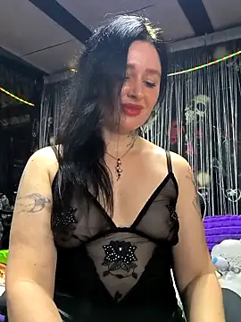 KikiXRed online show from May 3, 3:23 am