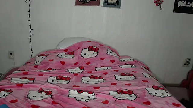 Cupcakecutie449 online show from February 26, 4:00 am