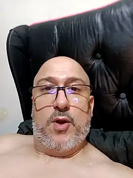 FantasyCoupleX69X online show from March 21, 11:52 pm