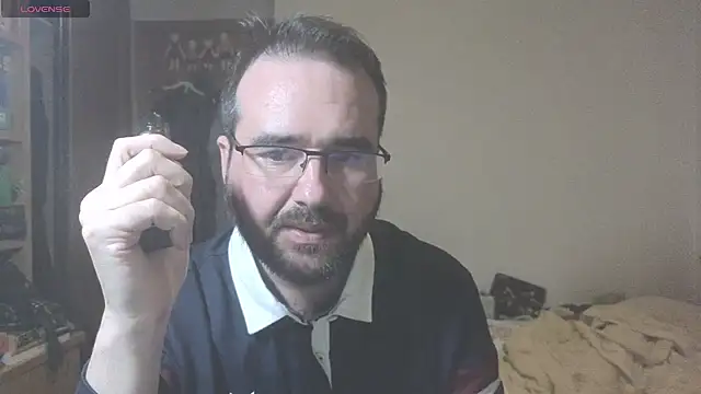 curiosillo83 online show from February 21, 2:59 pm