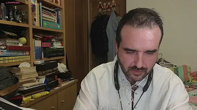 curiosillo83 online show from September 13, 4:23 am