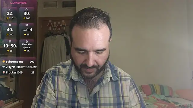 curiosillo83 online show from October 12, 4:28 pm