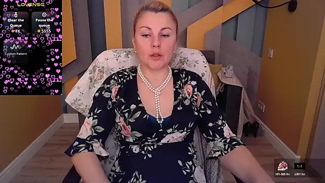 Candy Long online show from May 30, 5:37 am