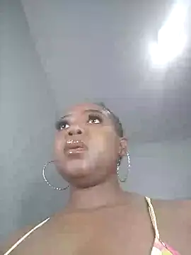 Sexypresh302 online show from February 9, 12:28 am