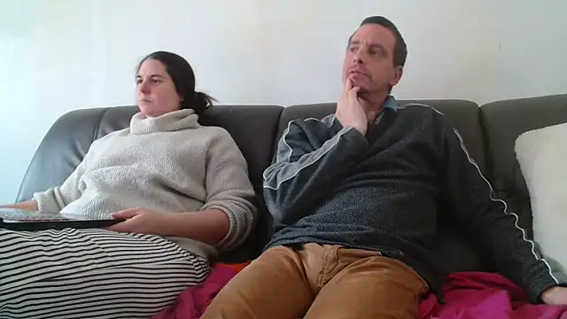 Snapshot of neennees chatting on October 26, 12:33 pm neennees online show from October 26, 12:33 pm