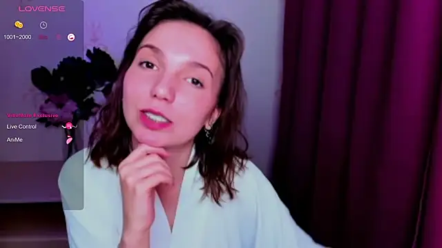 Snapshot of KindHazelHere_ chatting on May 7, 8:52 am KindHazelHere online show from May 7, 8:52 am