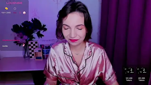 Snapshot of KindHazelHere_ chatting on July 23, 5:38 am KindHazelHere online show from July 23, 5:38 am