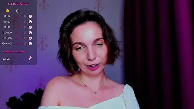 Snapshot of KindHazelHere_ chatting on July 28, 3:21 pm KindHazelHere online show from July 28, 3:21 pm
