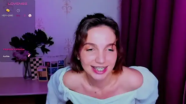 Snapshot of KindHazelHere_ chatting on July 28, 5:34 pm KindHazelHere online show from July 28, 5:34 pm