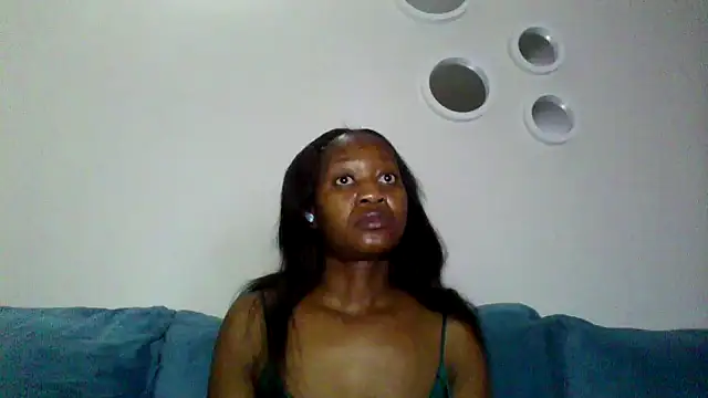 Snapshot of Hardnipples8 chatting on October 6, 11:02 pm Hardnipples8 online show from October 6, 11:02 pm
