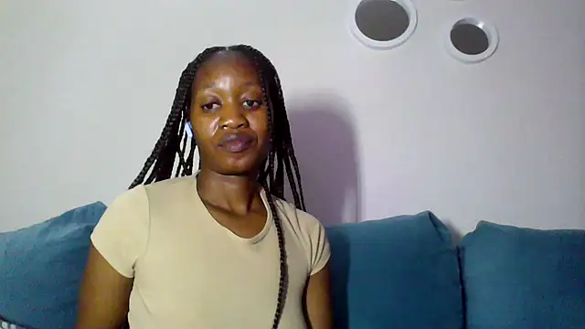 Snapshot of Hardnipples8 chatting on November 27, 11:18 pm Hardnipples8 online show from November 27, 11:18 pm