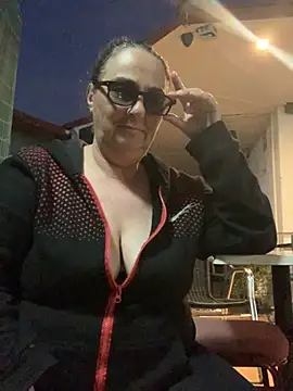 eroticjessitop online show from March 18, 7:42 pm