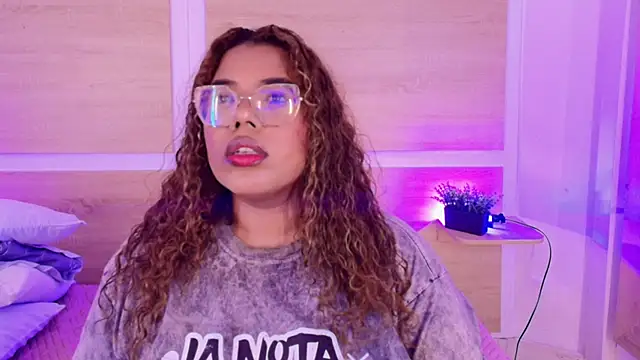  nickypurple  online show from May 30, 2:47 pm