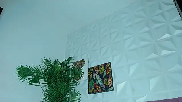 Snapshot of Hellen_Sky chatting on November 28, 7:05 pm Hellen Sky online show from November 28, 7:05 pm