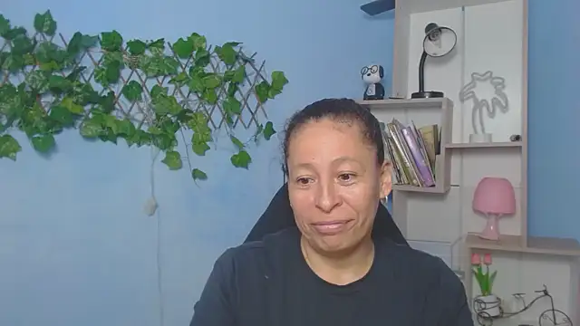 mature martina online show from December 5, 7:10 pm