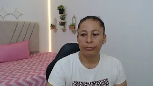 mature martina online show from April 22, 8:10 pm