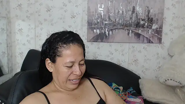 Snapshot of mature_martina chatting on June 11, 12:32 am mature martina online show from June 11, 12:32 am