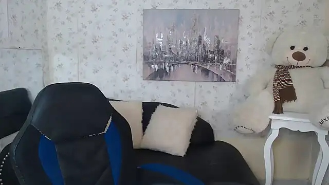 Snapshot of mature_martina chatting on June 13, 8:29 pm mature martina online show from June 13, 8:29 pm
