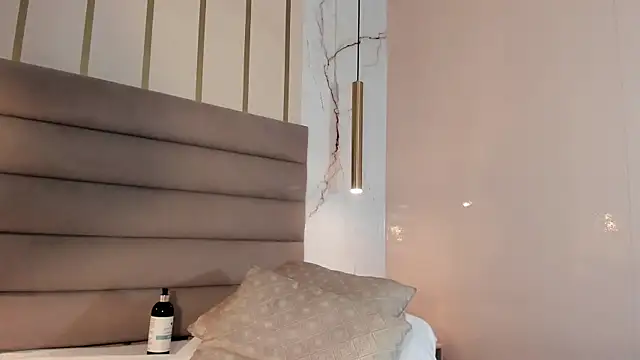 JESYSOZ23  online show from December 14, 3:51 am