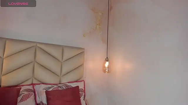 JESYSOZ23  online show from October 23, 7:45 pm