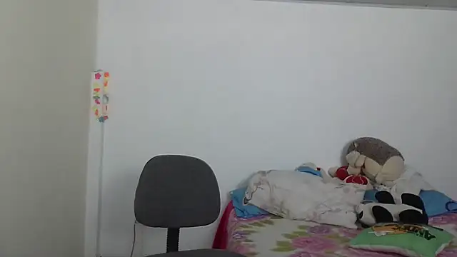 Snapshot of ruby-milf1 chatting on March 20, 12:08 am ruby-milf1 online show from March 20, 12:08 am