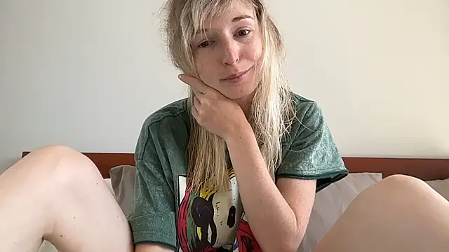 ivankai  online show from February 12, 3:23 am