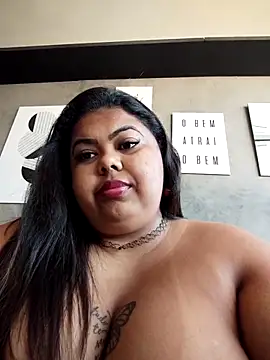 Snapshot of biancabombombbw chatting on November 11, 10:37 am biancabombombbw online show from November 11, 10:37 am