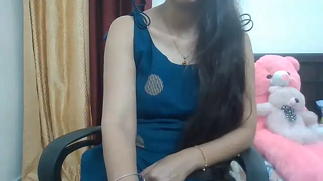 Snapshot of Sexy_iknoor chatting on July 3, 5:14 am Sexy iknoor online show from July 3, 5:14 am