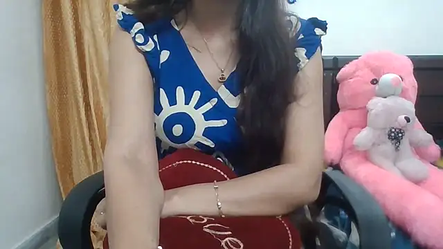 Snapshot of Sexy_iknoor chatting on July 24, 5:49 am Sexy iknoor online show from July 24, 5:49 am