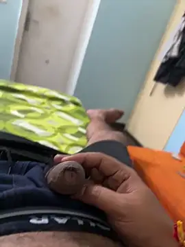 yourheroforfun online show from April 23, 6:32 pm