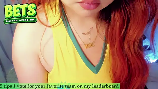 Snapshot of damn_that_booty chatting on June 13, 2:26 pm damn that booty online show from June 13, 2:26 pm