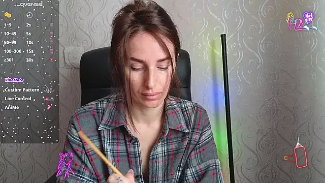Snapshot of xx_adrihanna_xx chatting on June 5, 5:14 am xx adrihanna xx online show from June 5, 5:14 am