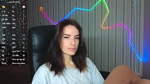 Snapshot of xx_adrihanna_xx chatting on July 24, 6:00 am xx adrihanna xx online show from July 24, 6:00 am