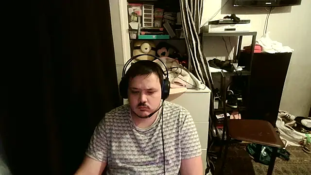 Snapshot of Bebemickey75 chatting on February 23, 7:28 pm Bebemickey75 online show from February 23, 7:28 pm