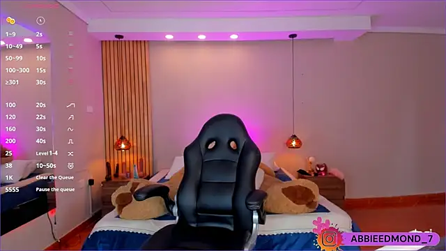 Snapshot of AbbieEdmond chatting on January 25, 4:45 am AbbieEdmond online show from January 25, 4:45 am