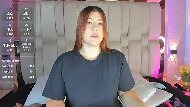 Snapshot of AbbieEdmond chatting on March 9, 11:14 am AbbieEdmond online show from March 9, 11:14 am