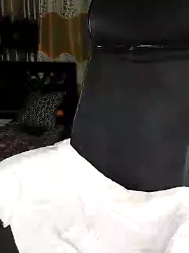 Snapshot of Sima--Roy chatting on January 13, 8:15 pm Sima--Roy online show from January 13, 8:15 pm